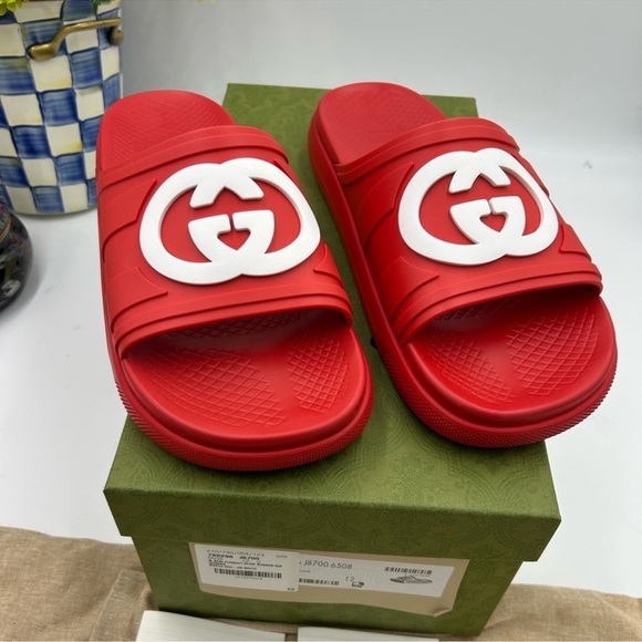 Gucci Other - Men’s Gucci interlocking G rubber pool slides size 12 made in Italy